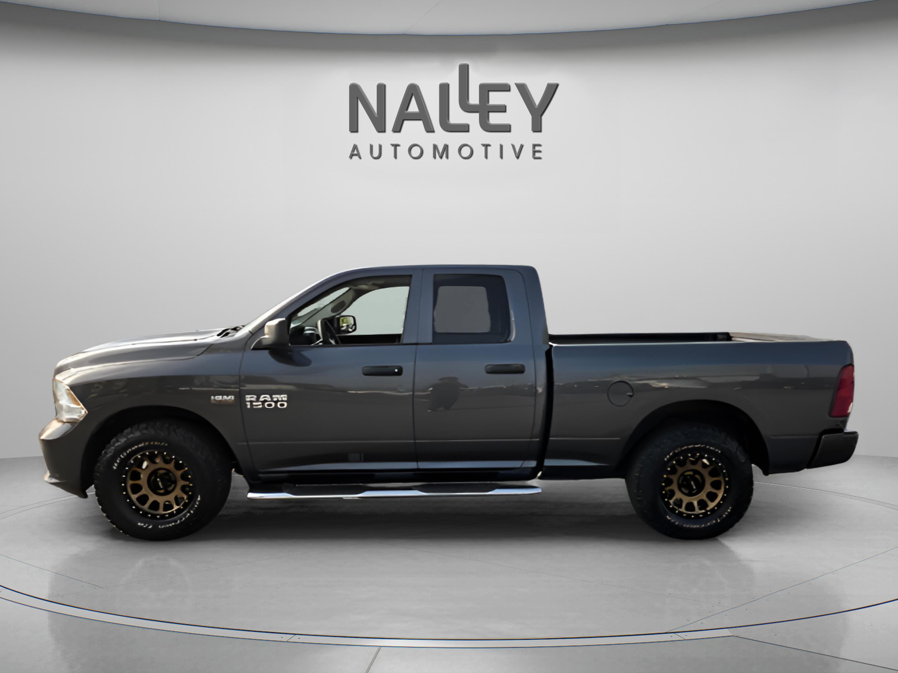Used 2018 RAM 1500 Express image 2