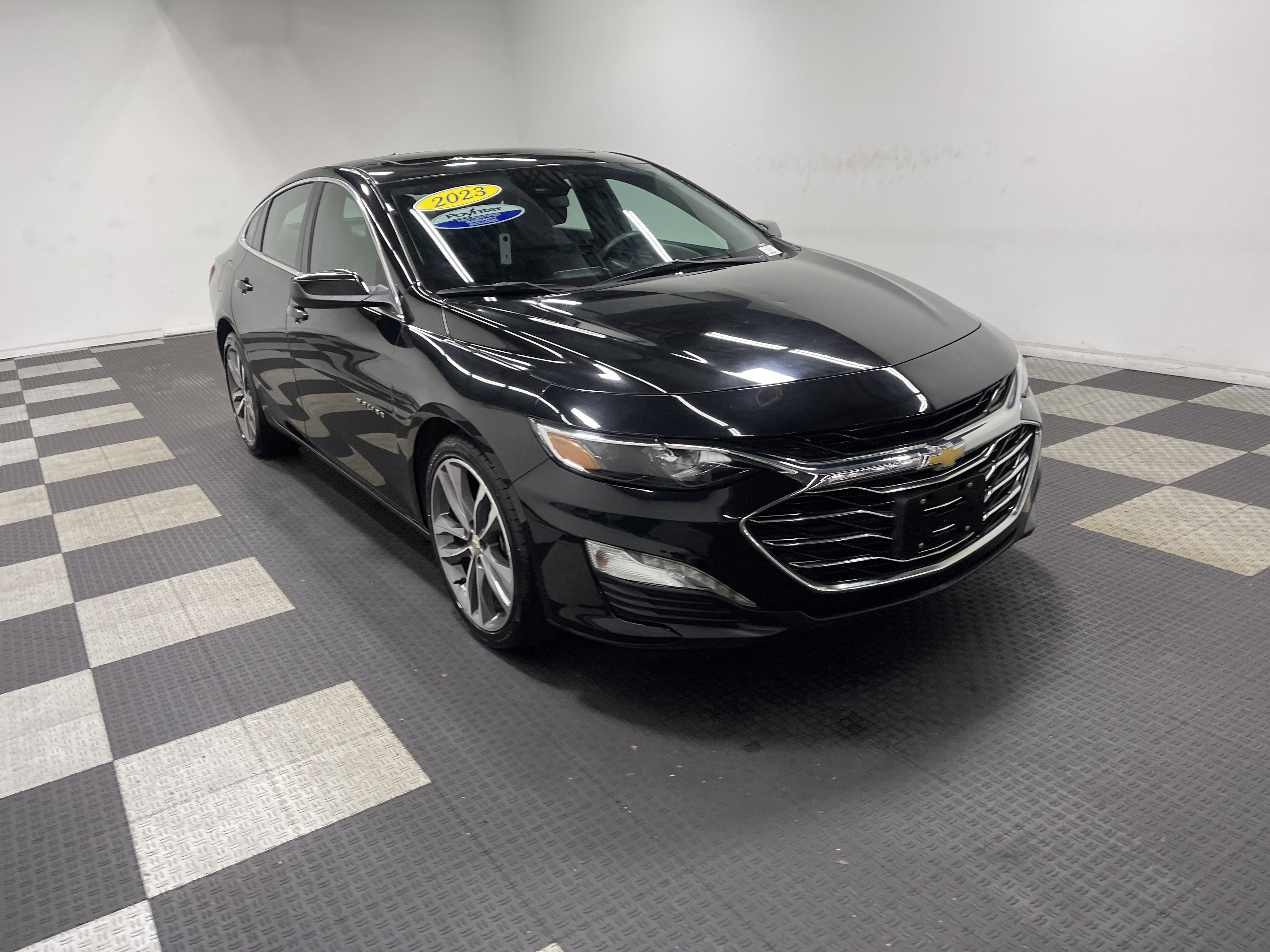 Used 2023 Chevrolet Malibu LT w/ Driver Confidence Package image 6
