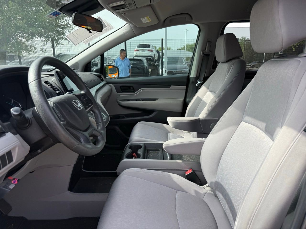 Used 2018 Honda Odyssey EX image 10
