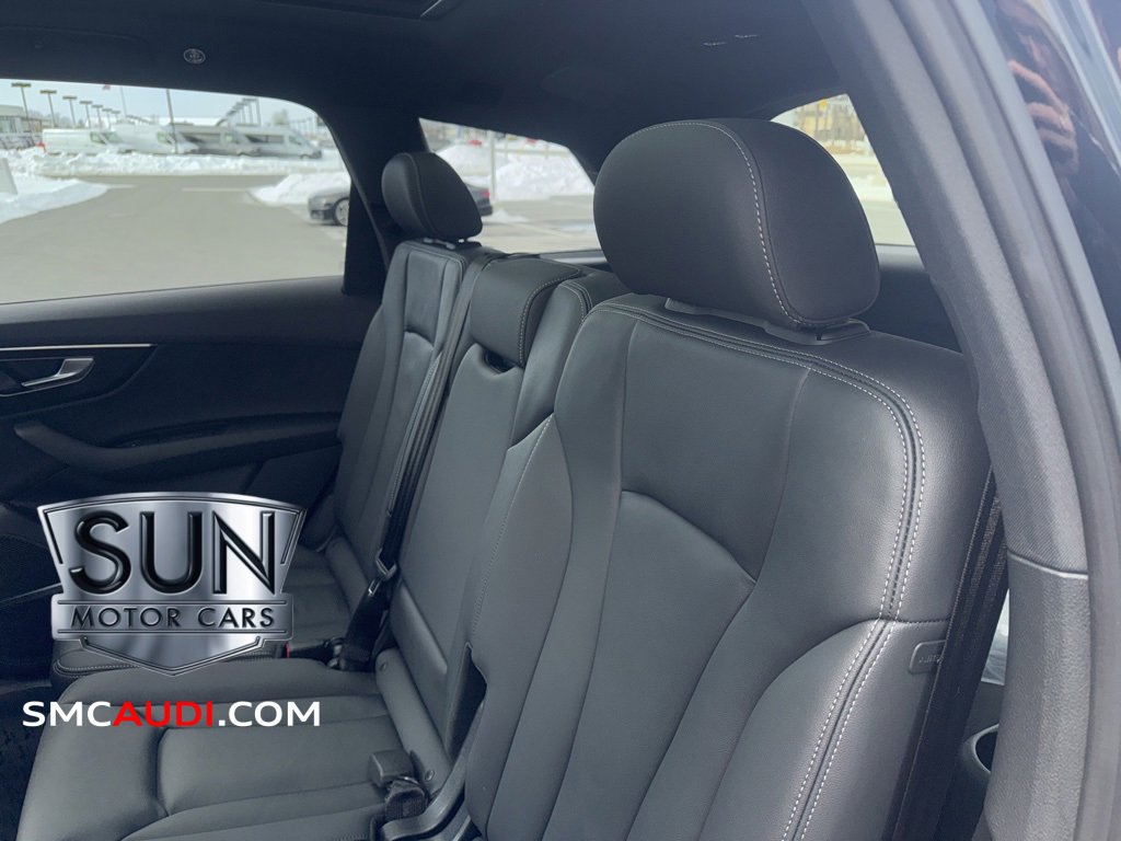 Used 2025 Audi Q7 2.0T Premium w/ Convenience Plus Package image 18