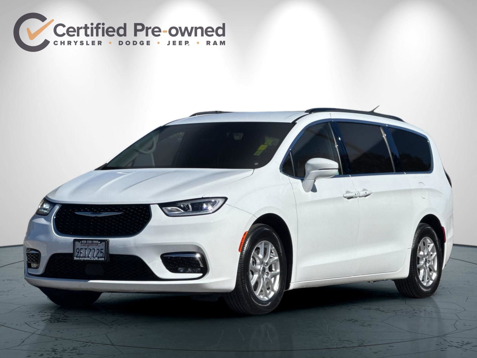 Used 2022 Chrysler Pacifica Touring-L FWD image 8