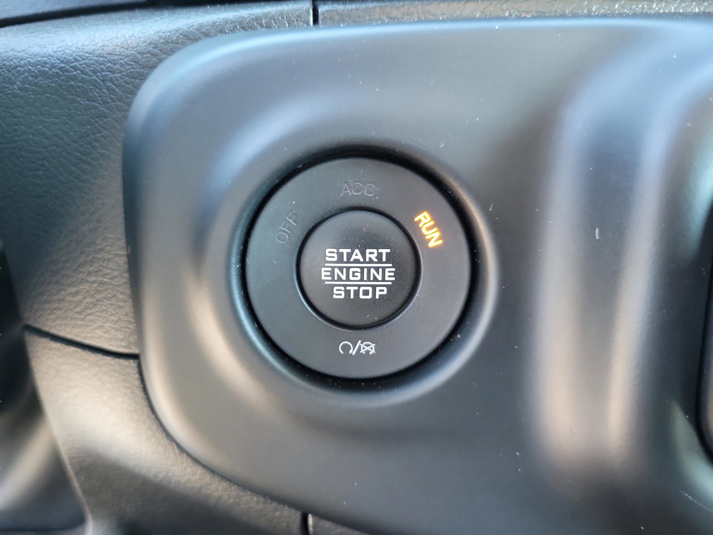 Used 2023 Jeep Wrangler Unlimited Sahara w/ Cold Weather Group image 33