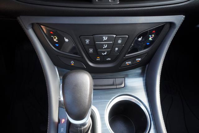 Used 2020 Buick Envision Premium w/ LPO, Road Trip Package AWD/4WD image 22