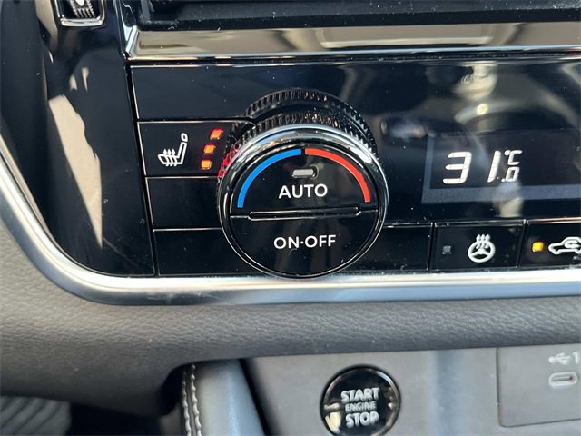 Used 2024 Nissan Rogue Platinum image 37