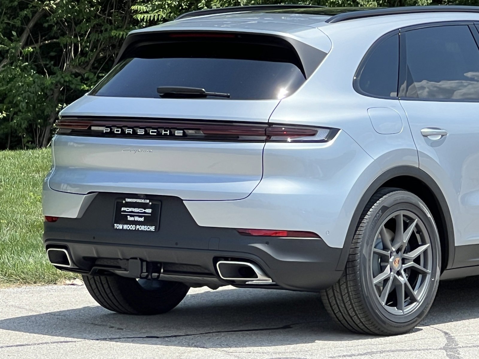 New 2025 Porsche Cayenne image 9