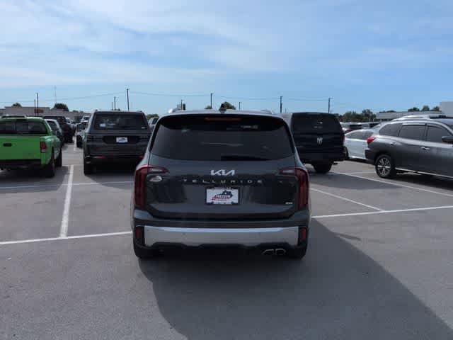 Used 2023 Kia Telluride S AWD/4WD image 7