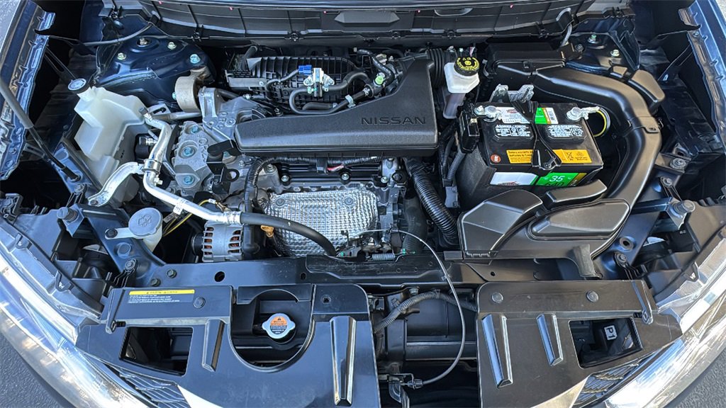 Used 2016 Nissan Rogue SL image 25