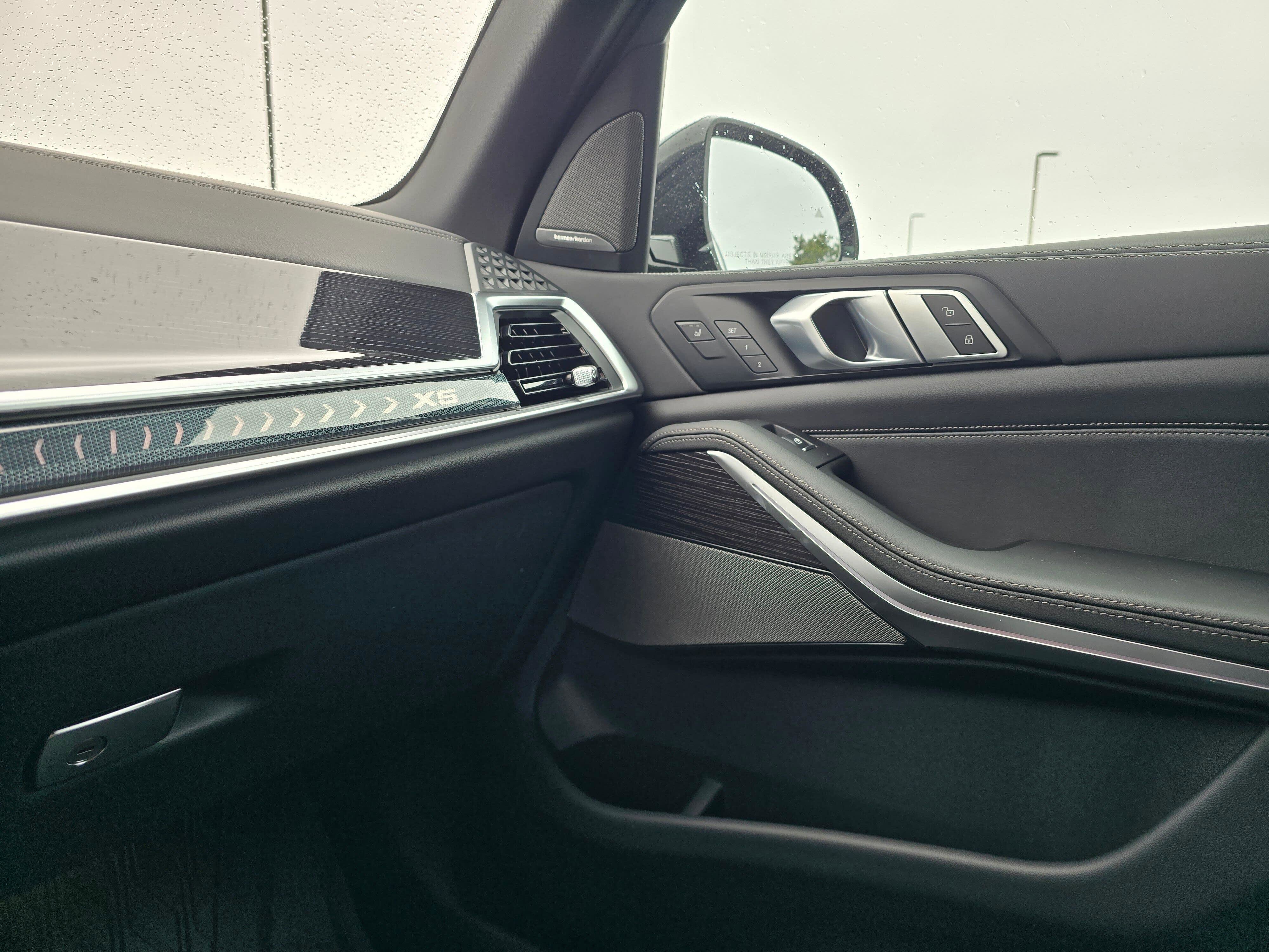 New 2026 BMW X5 xDrive50e w/ Executive Package image 26