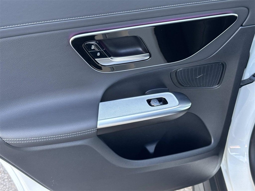 Used 2025 Mercedes-Benz GLC 43 AMG 4MATIC image 12