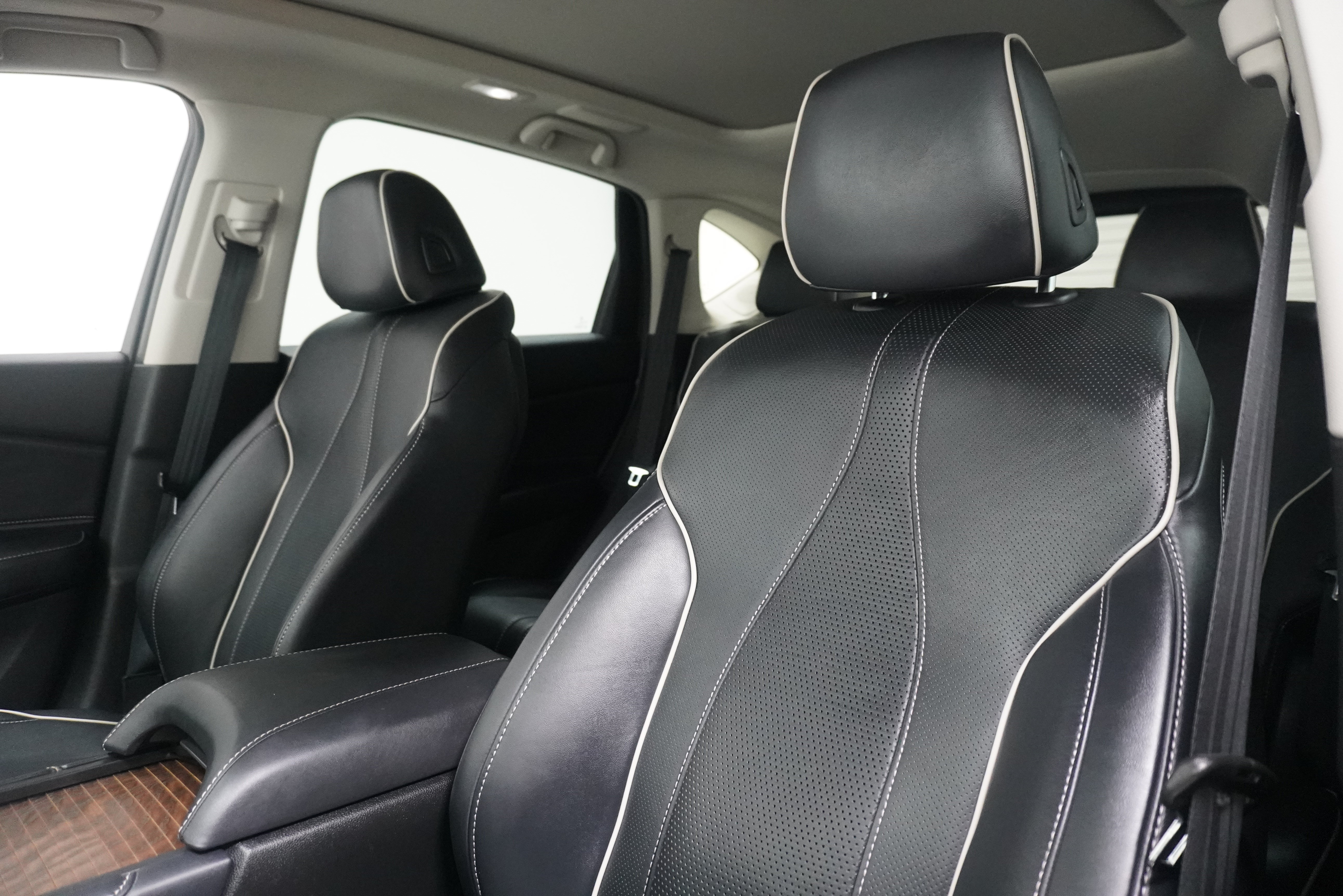 Used 2019 Acura RDX w/ Advance Package AWD/4WD image 10