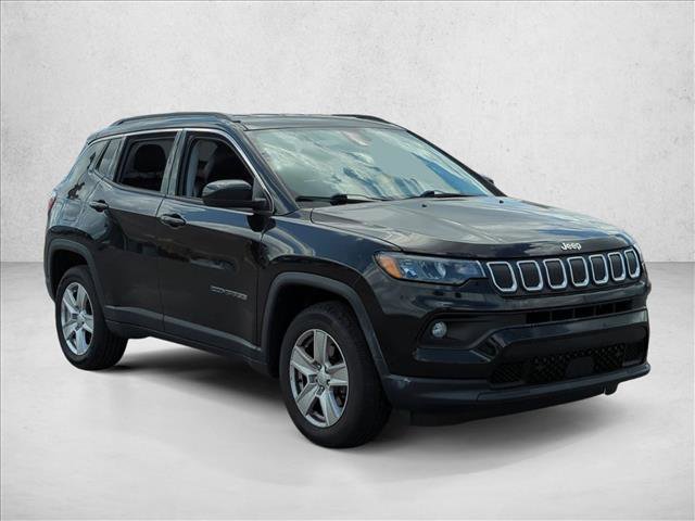Used 2022 Jeep Compass Latitude w/ Convenience Group image 3