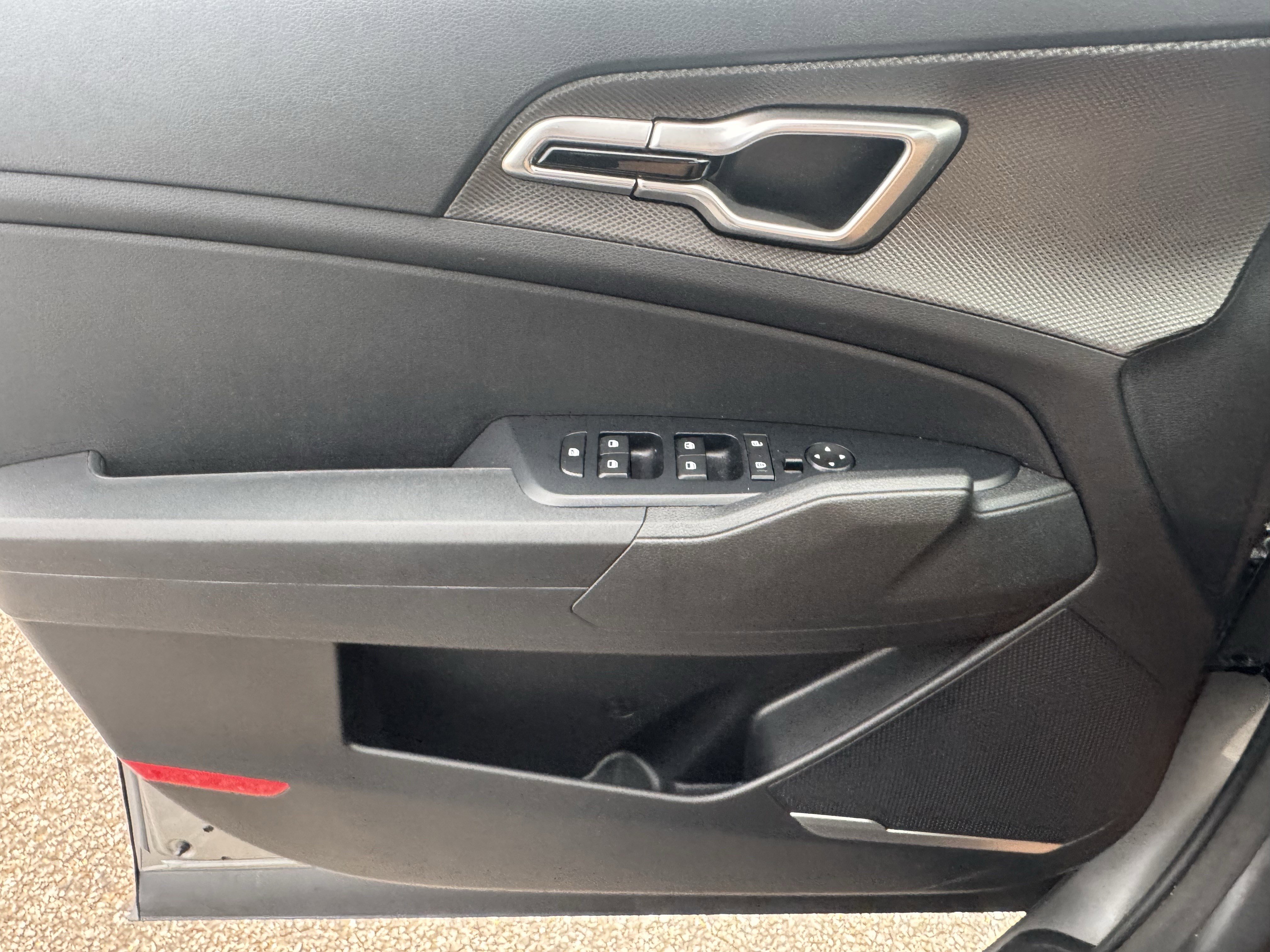 Certified 2023 Kia Sportage LX image 9