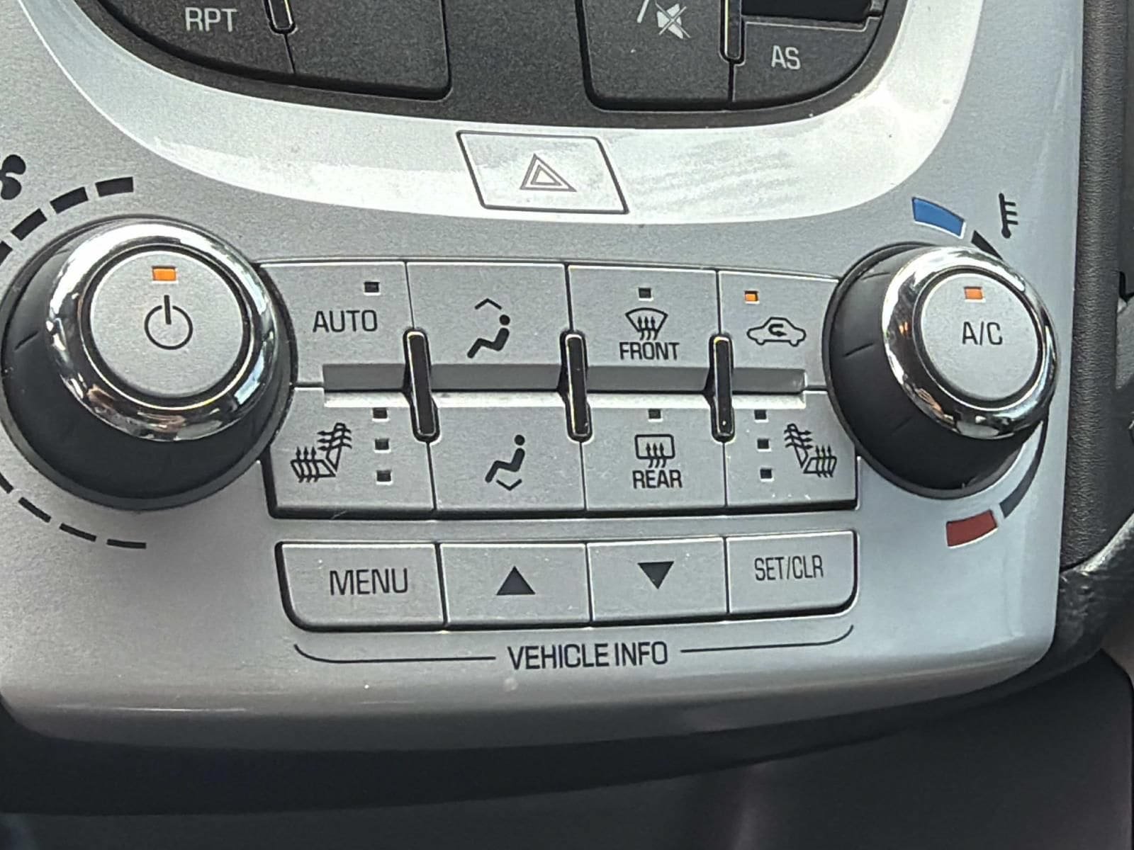 Used 2016 Chevrolet Equinox LTZ w/ Enhanced Convenience Package FWD image 34