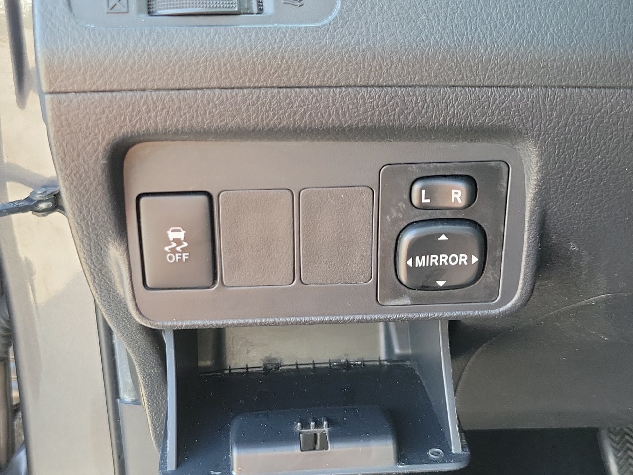 Used 2012 Toyota Corolla S FWD image 26