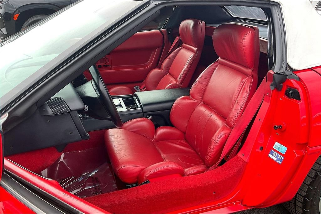 Used 1992 Chevrolet Corvette Convertible RWD image 22