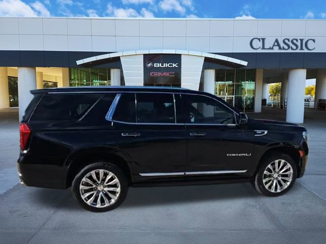 Used 2024 GMC Yukon Denali w/ Advanced Technology Package image 9