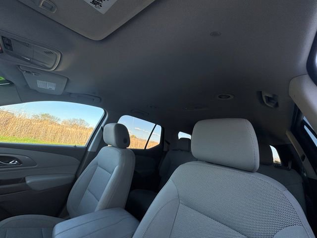 Used 2018 Chevrolet Traverse LT image 26