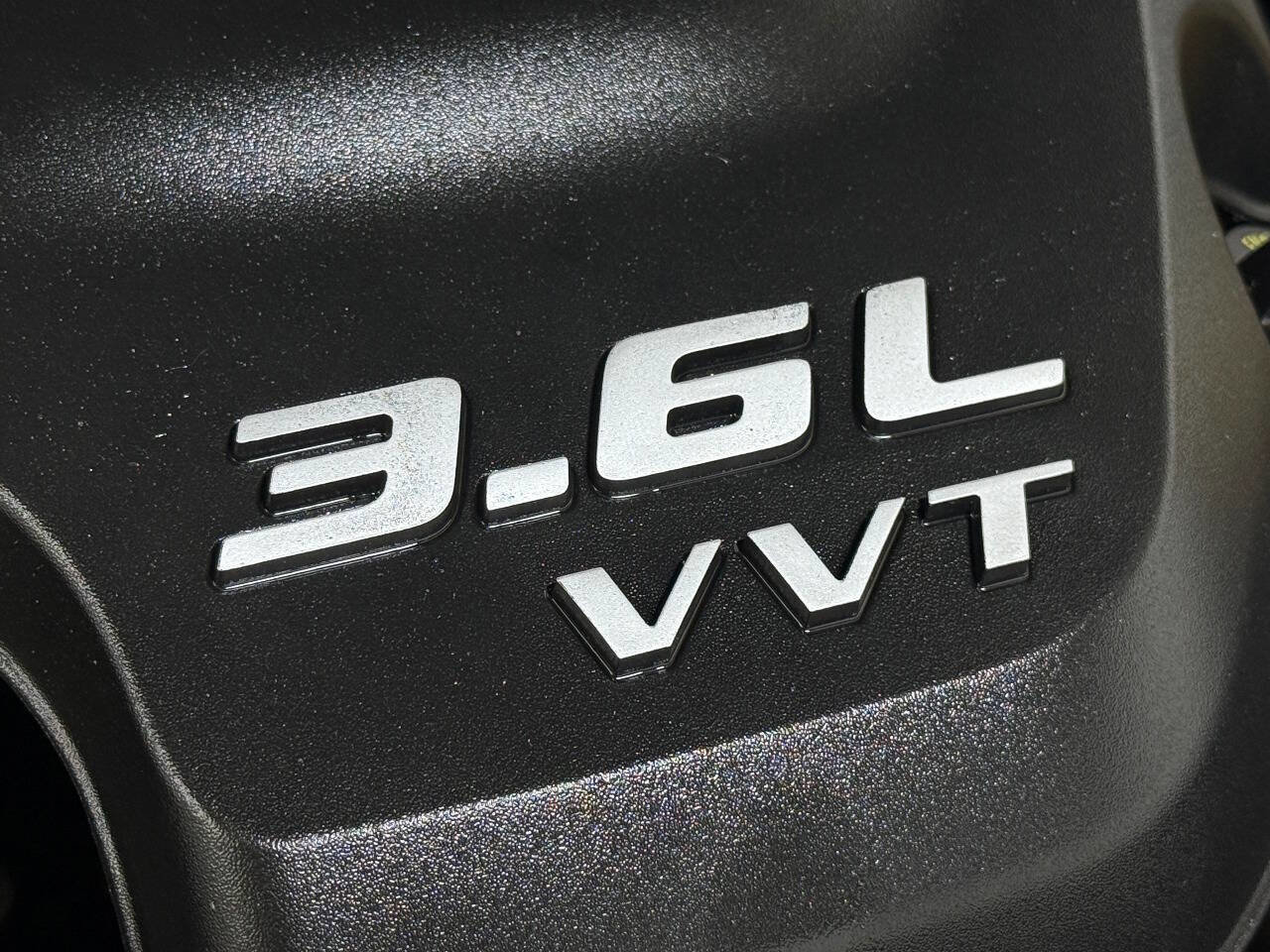 Used 2012 Dodge Challenger SXT RWD image 59