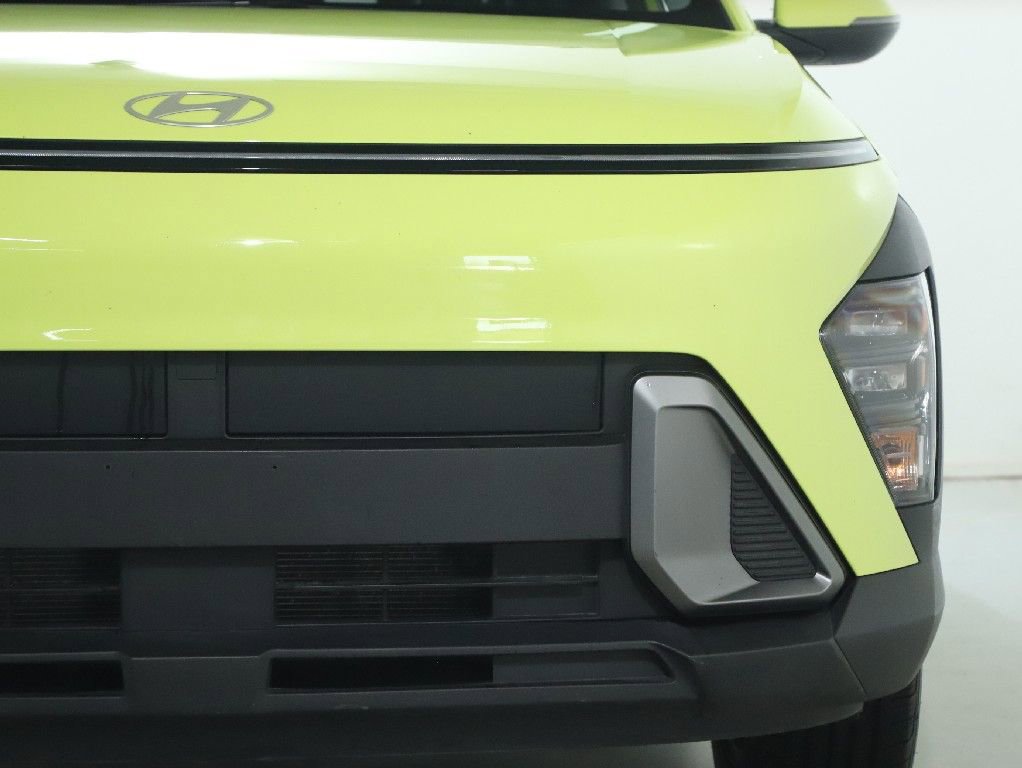 Used 2024 Hyundai Kona SEL AWD/4WD image 8