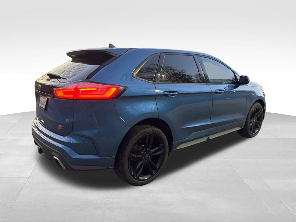 Used 2019 Ford Edge ST w/ Equipment Group 401A image 4