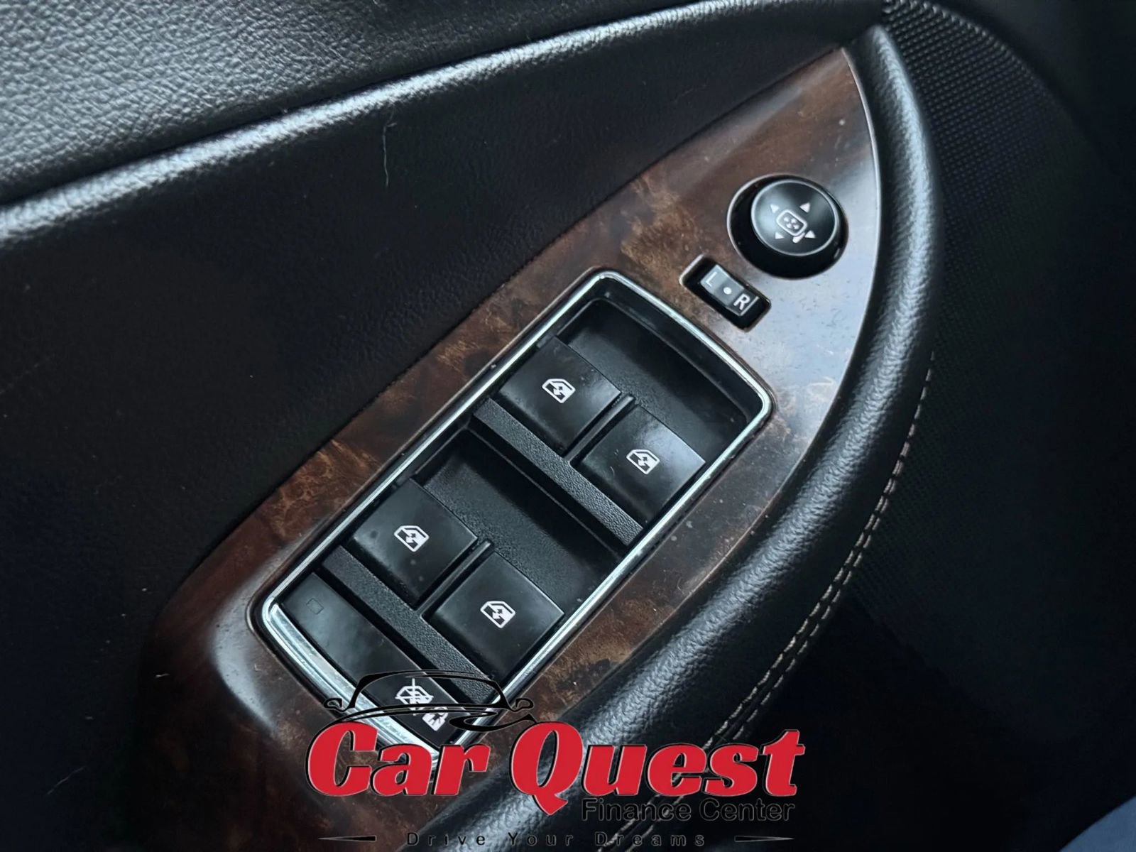 Used 2015 Chevrolet Impala LT w/ Convenience Package image 24