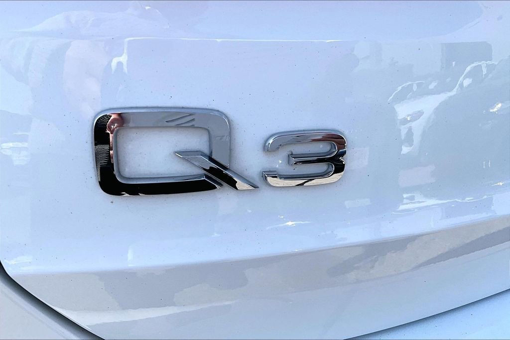 Used 2023 Audi Q3 2.0T Premium w/ Convenience Package AWD/4WD image 24