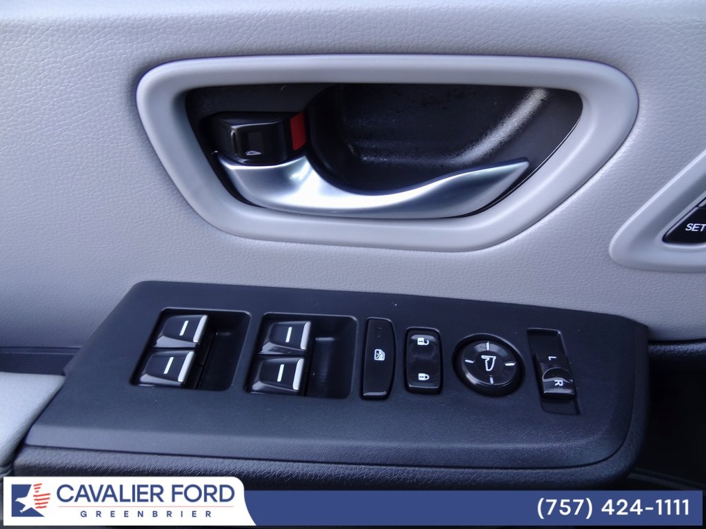 Used 2025 Honda Pilot Touring image 21