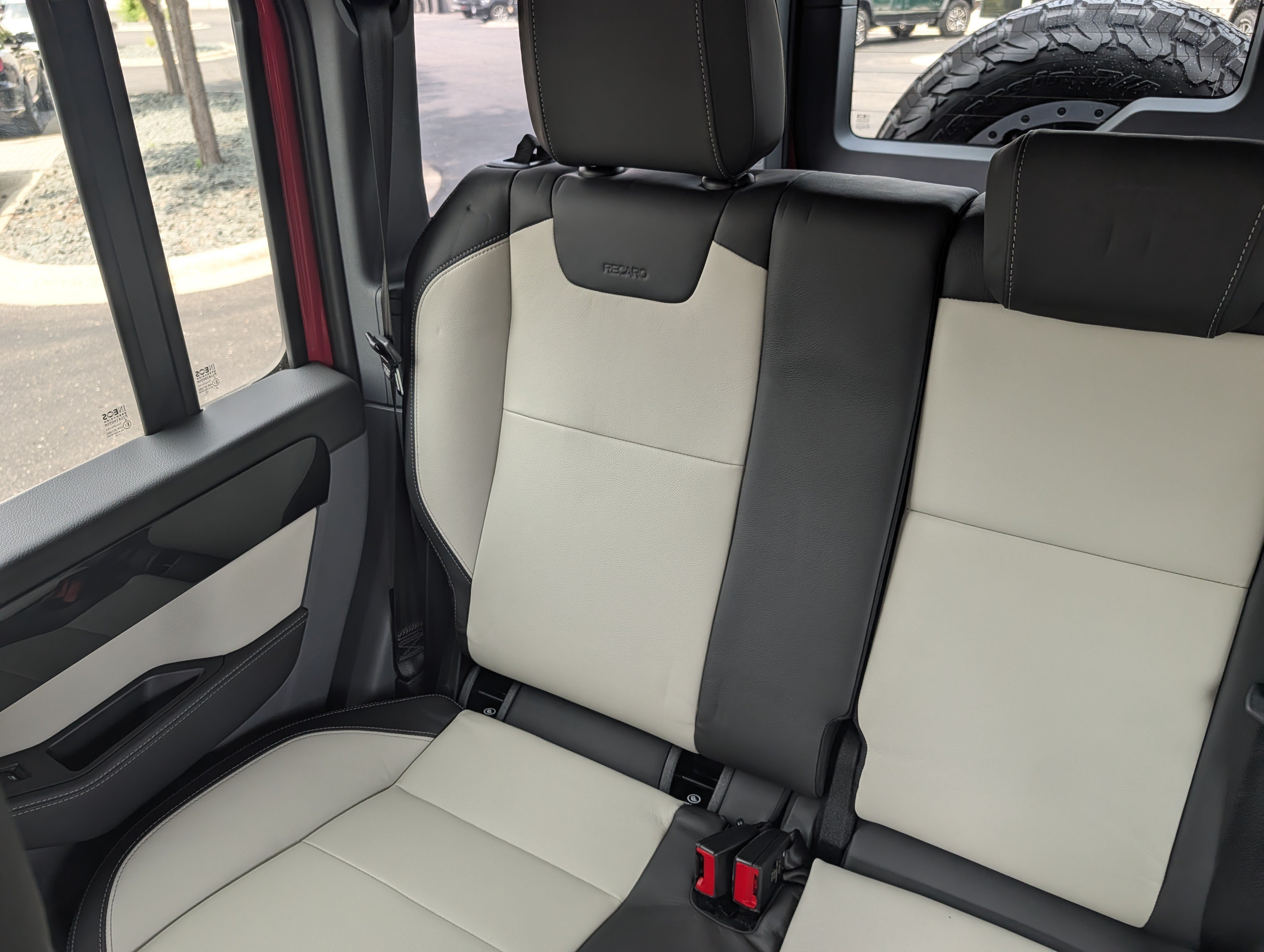Used 2025 INEOS Grenadier Station Wagon AWD/4WD image 12