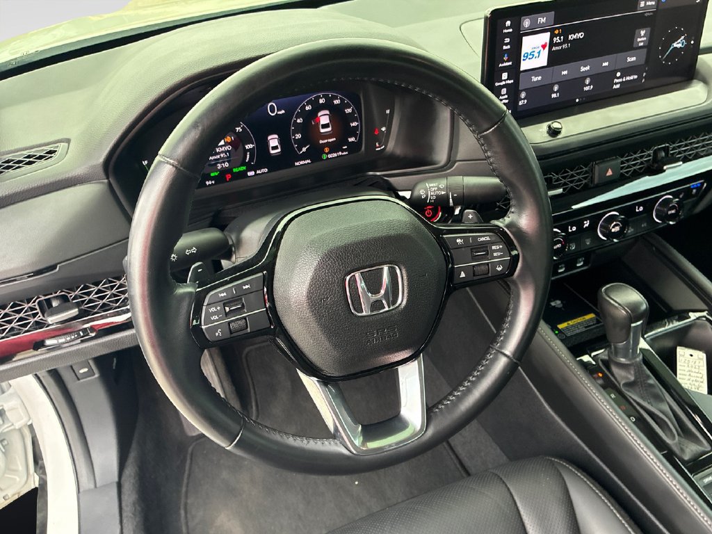 Used 2023 Honda Accord Touring image 12
