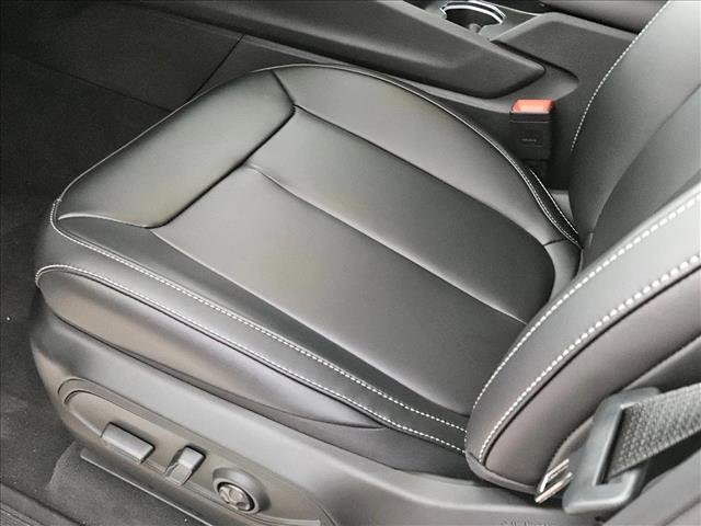 New 2025 Jeep Grand Cherokee L Limited image 4