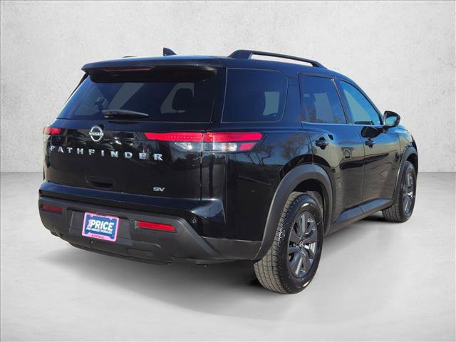 Used 2024 Nissan Pathfinder SV image 5