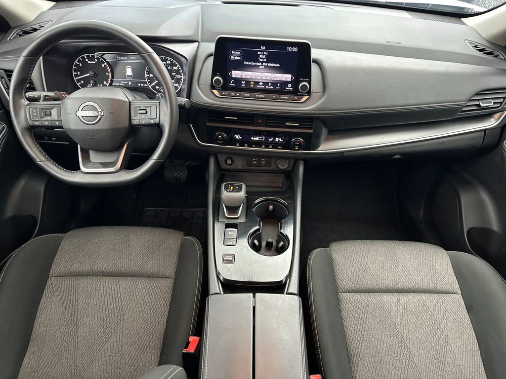 Used 2025 Nissan Rogue SV image 12