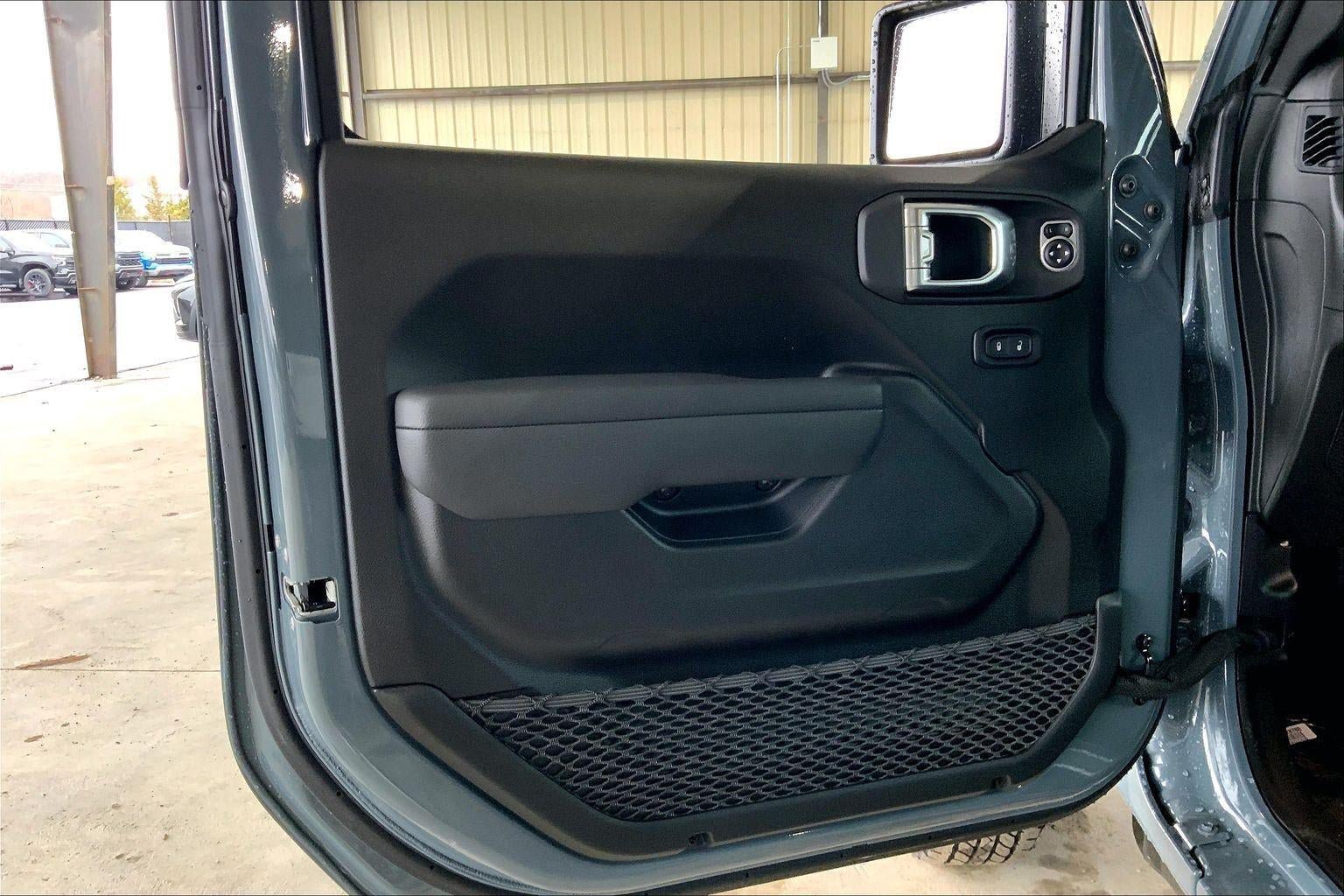 New 2026 Jeep Gladiator Sport AWD/4WD image 18