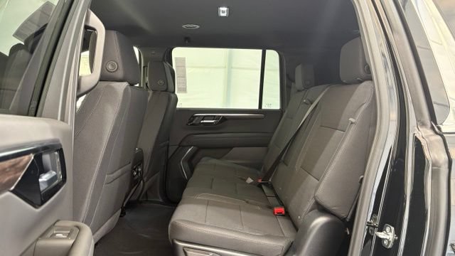 New 2026 Chevrolet Suburban LS w/ Max Trailering Package AWD/4WD image 17