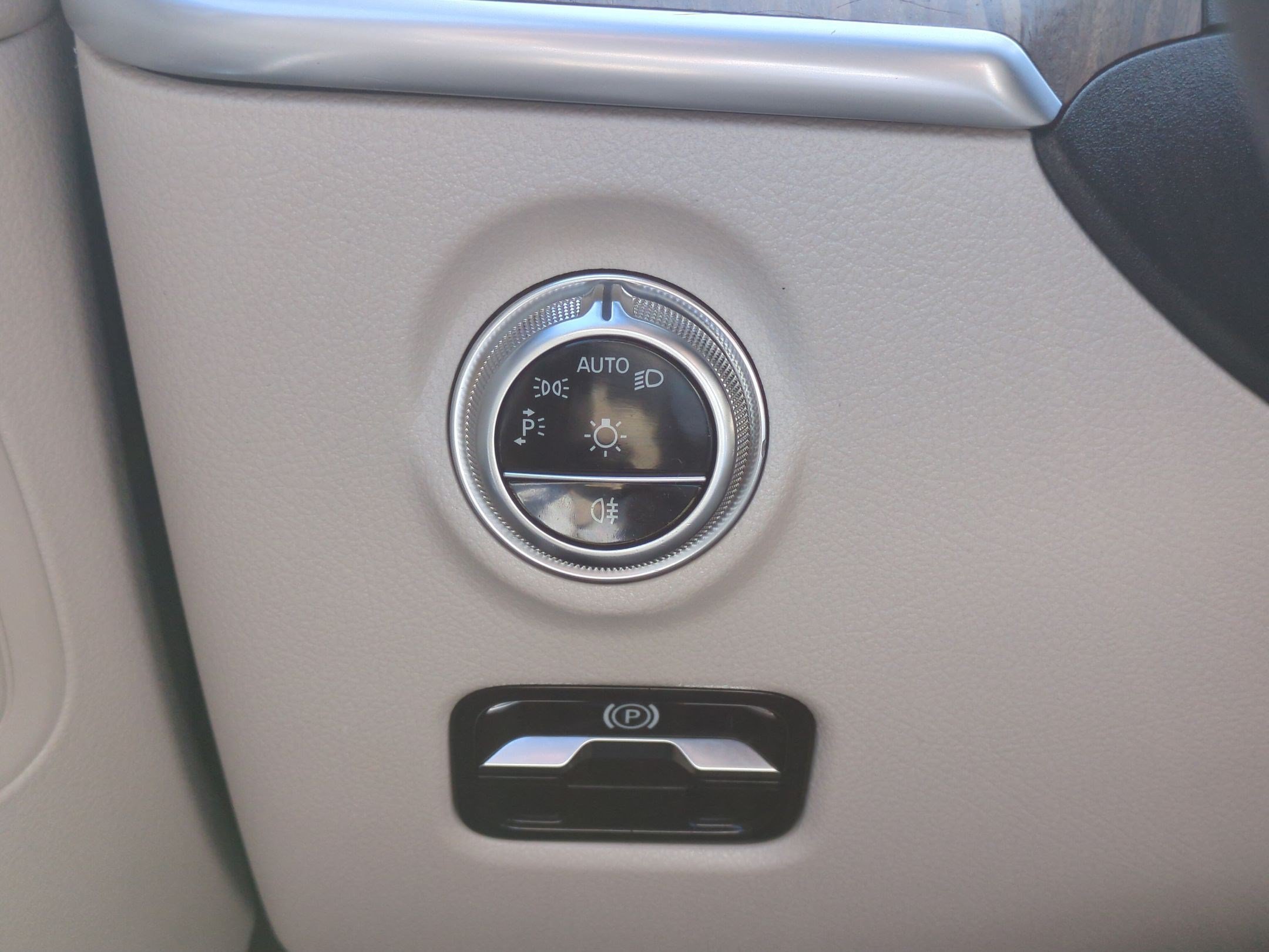 Used 2024 Mercedes-Benz C 300 4MATIC Sedan image 16