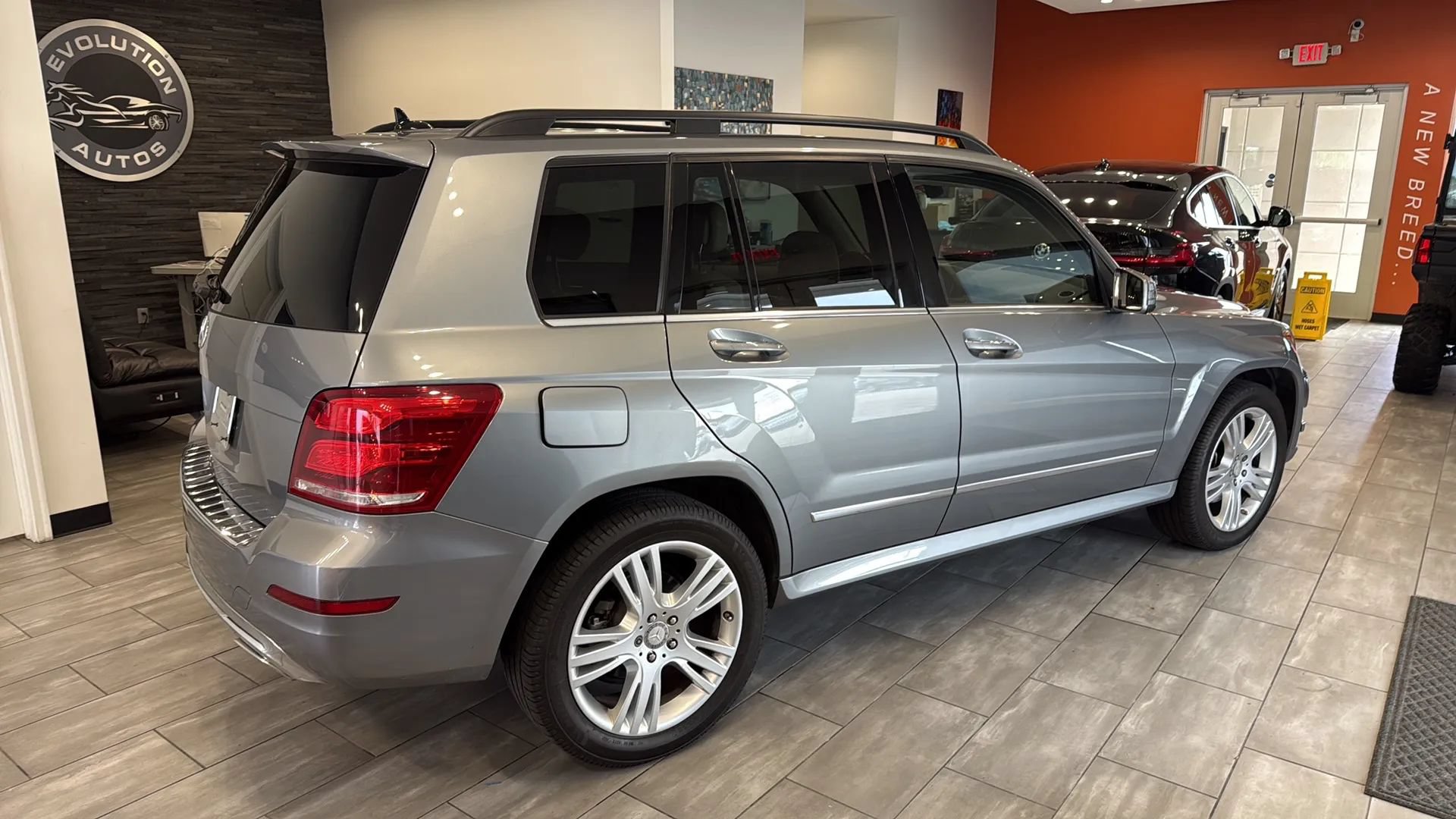 Used 2014 Mercedes-Benz GLK 350 2WD image 7