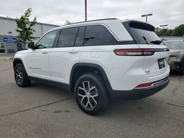 Certified 2024 Jeep Grand Cherokee Limited RWD image 6