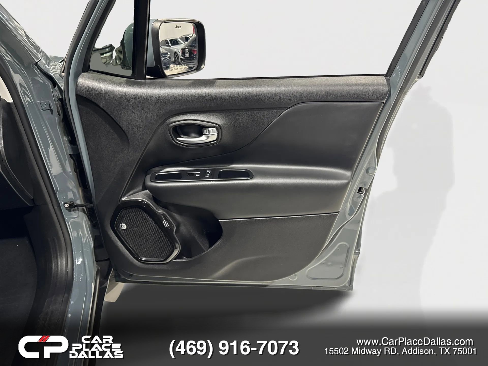 Used 2017 Jeep Renegade Altitude image 20