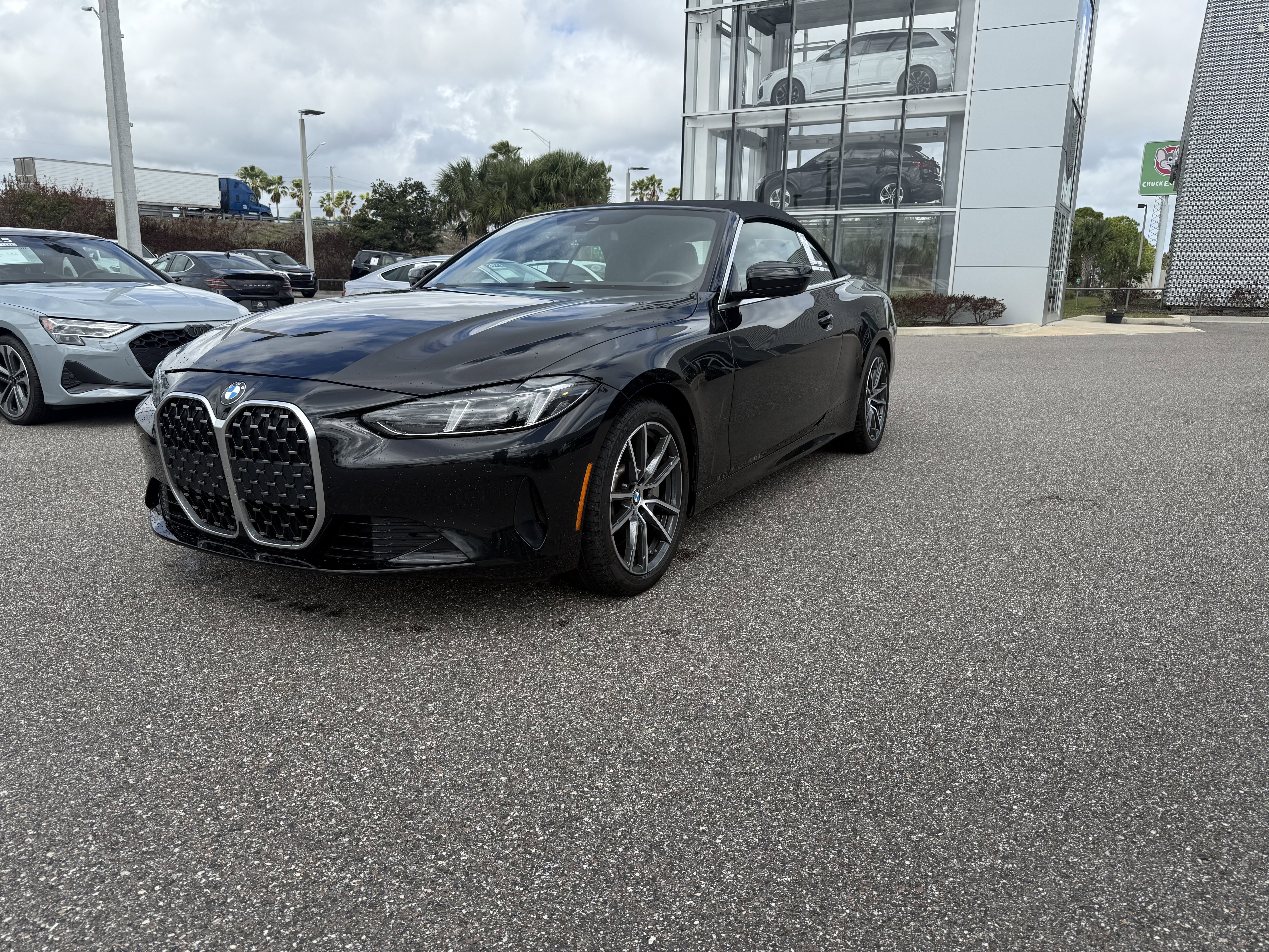 Used 2025 BMW 430i Convertible image 9