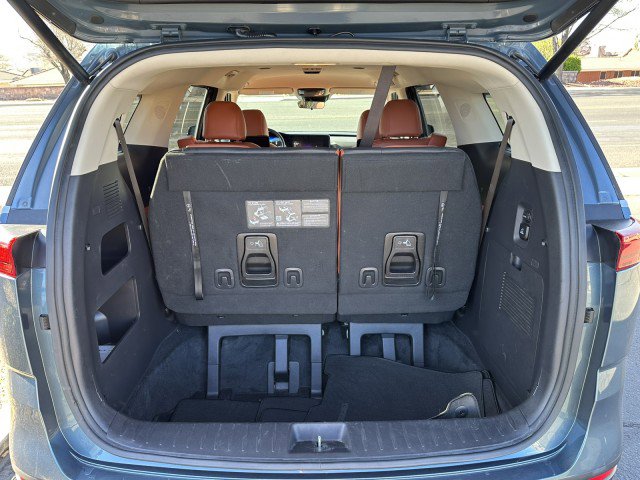 Used 2024 Kia Carnival SX image 19