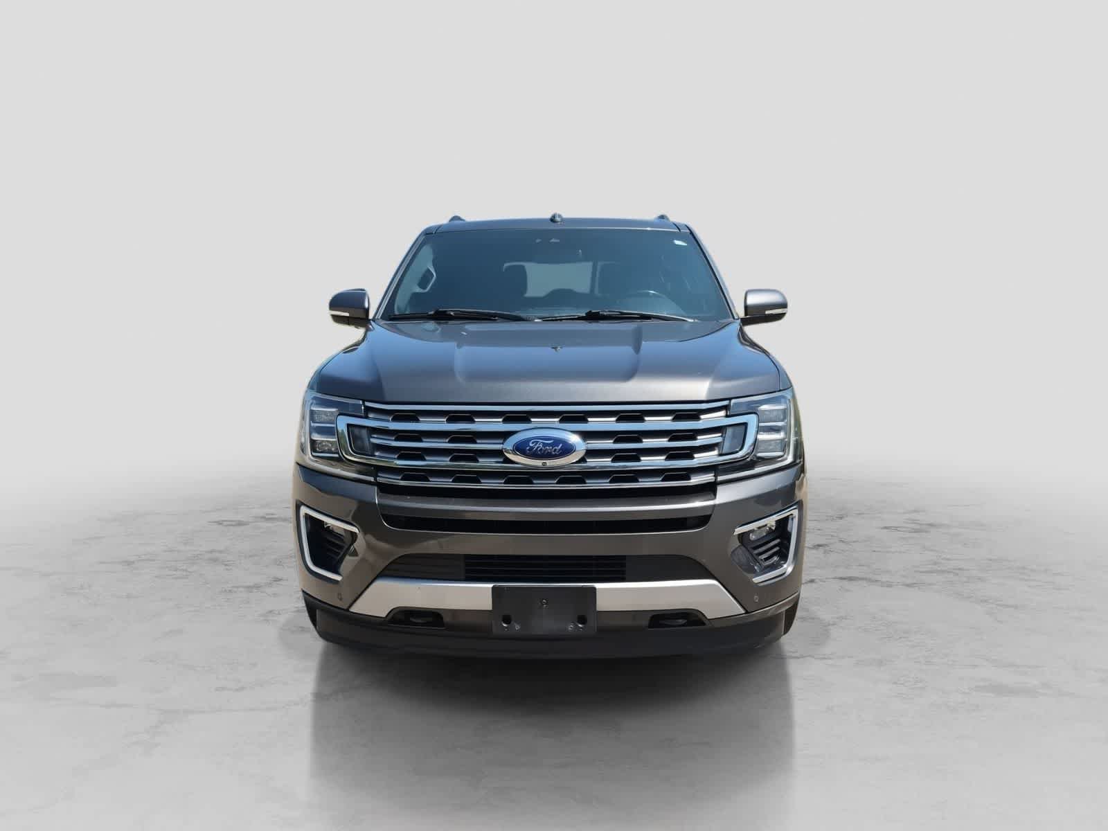 Used 2019 Ford Expedition Limited w/ Equipment Group 302A AWD/4WD image 3
