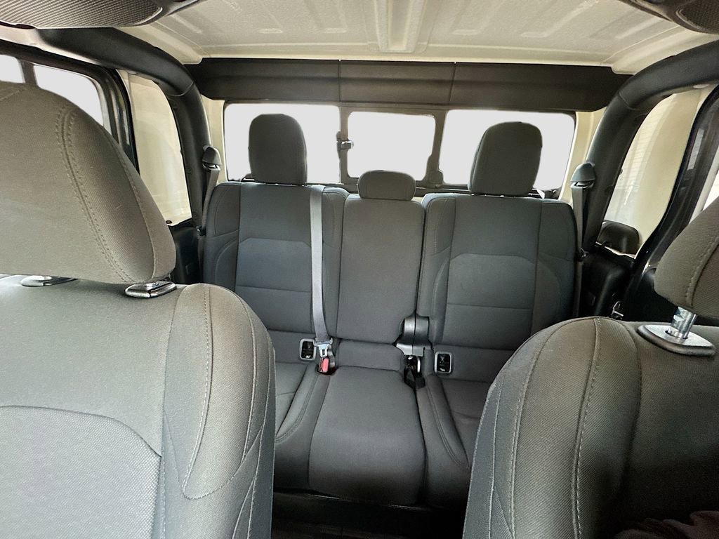 Used 2022 Jeep Gladiator Sport image 24