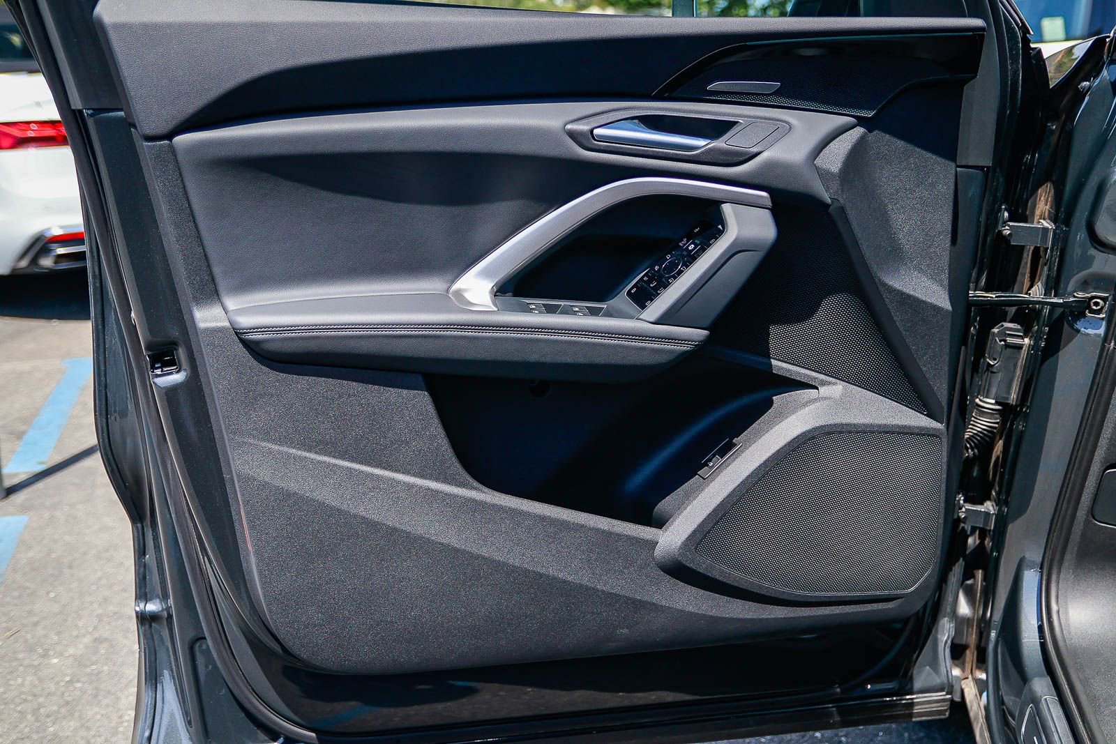 Certified 2025 Audi Q5 Premium Plus w/ Premium Plus image 23