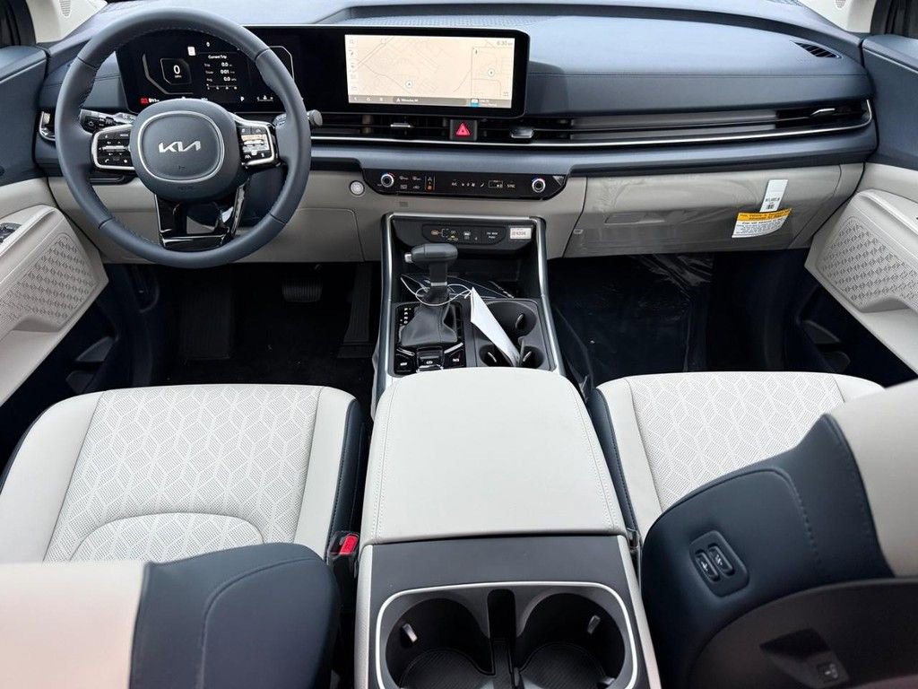 New 2026 Kia Carnival SX image 8
