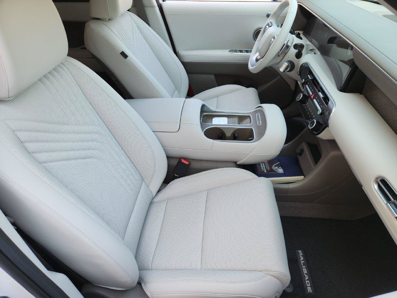 New 2027 Hyundai Palisade SEL Premium FWD image 9