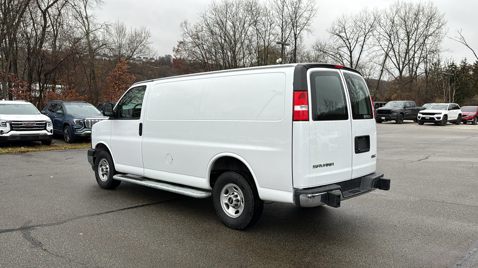 Used 2024 GMC Savana 2500 w/ Driver Convenience Package image 6