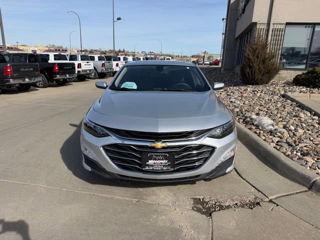 Used 2019 Chevrolet Malibu LT image 2
