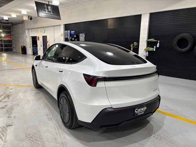 Used 2026 Tesla Model Y Long Range AWD/4WD image 6