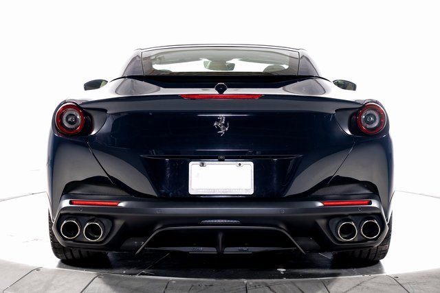 Used 2019 Ferrari Portofino image 8
