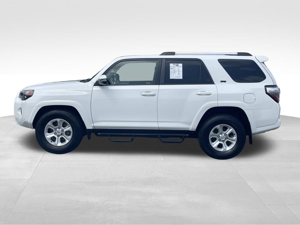 Used 2022 Toyota 4Runner SR5 Premium RWD image 7